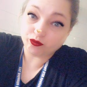 Meet your Posher, Angela